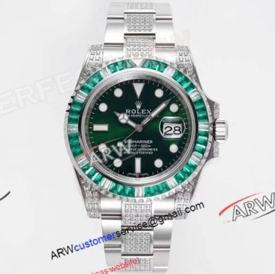 SWISS Grade Replica Rolex Hulk Submariner Green Diamond-set Bezel 904L Iced Out Watch